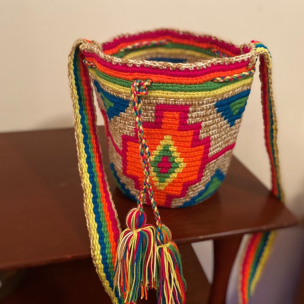 Colombian mochila Handmade Super cute and small, but fits phone/wallet